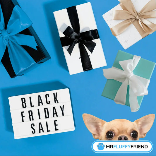 Utvald bild för bloggen ‘The Ultimate 2025 Black Friday Deals on Dog Beds’ med färgglada presentlådor runt en ‘Black Friday Sale’-skylt och en nyfiken hund som kikar fram.